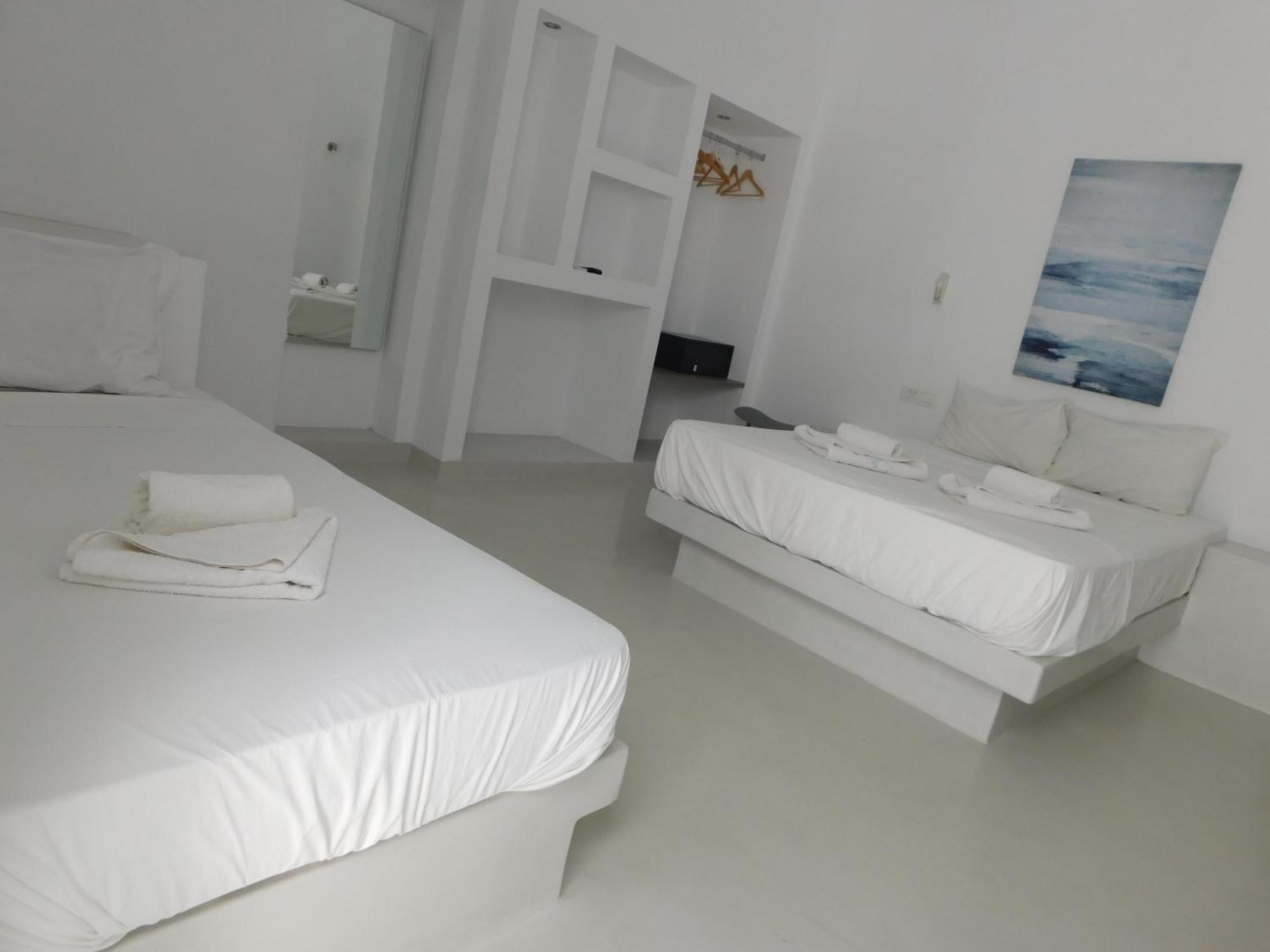 Fira Unique Rooms Экстерьер фото